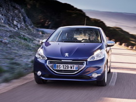 Отзывы об Peugeot 208